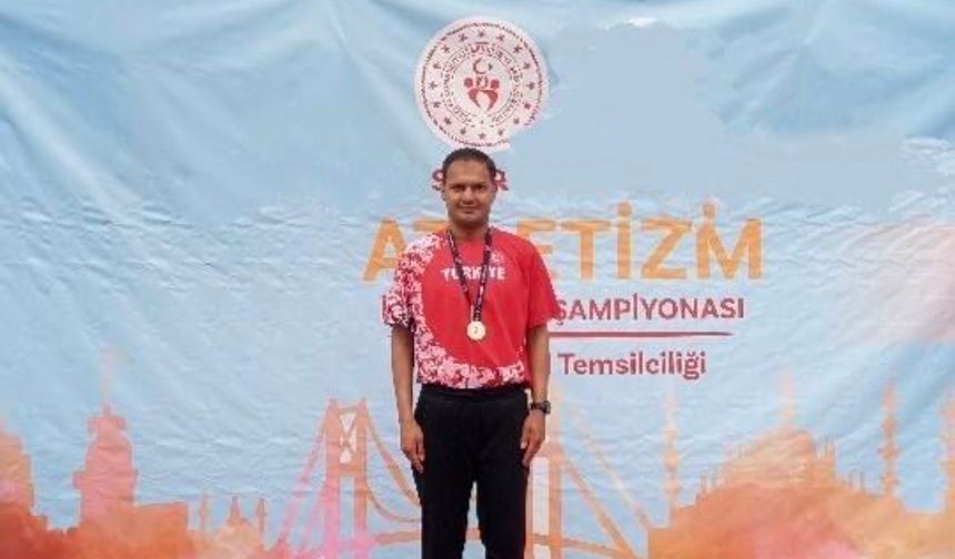 BÜYÜKŞEHİR SPORCUSU EMRAH ÖZTÜRK’TEN ÇİFTE ŞAMPİYONLUK