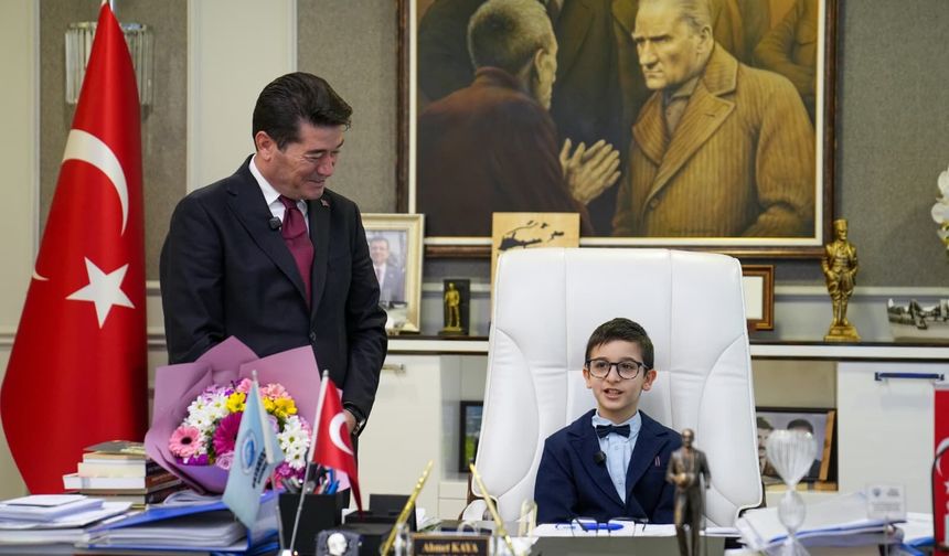 BAŞKAN KAYA, 23 NİSAN’DA KOLTUĞUNU EMİN ARMAN’A DEVRETTİ