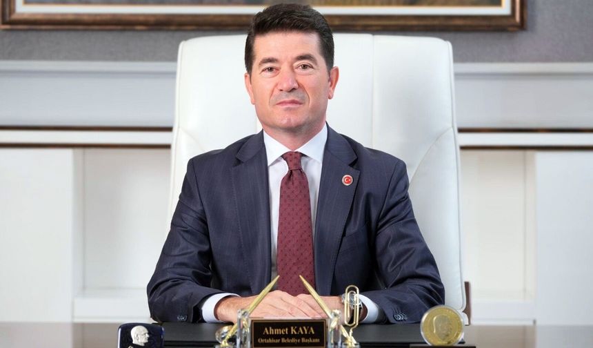 BAŞKAN KAYA, ŞAMPİYON SEBAT GENÇLİKSPOR’U KUTLADI