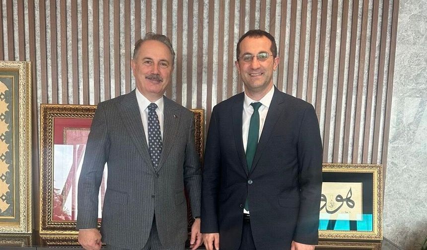 BAŞKAN EKİM’DEN ÜSTÜNSALİH’E ÖVGÜ VE TEŞEKKÜR: “MEMLEKETİ İÇİN ÇOK KIYMETLİ İŞLERE İMZA ATTI”