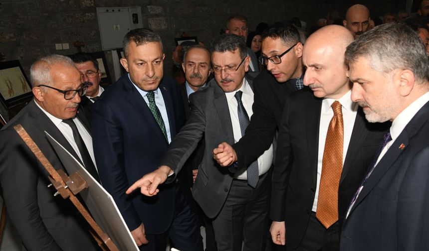 HÜSEYİN KAZAZ KÜLTÜR MERKEZİ “MUHACİRLİK” OYUNU İLE AÇILDI