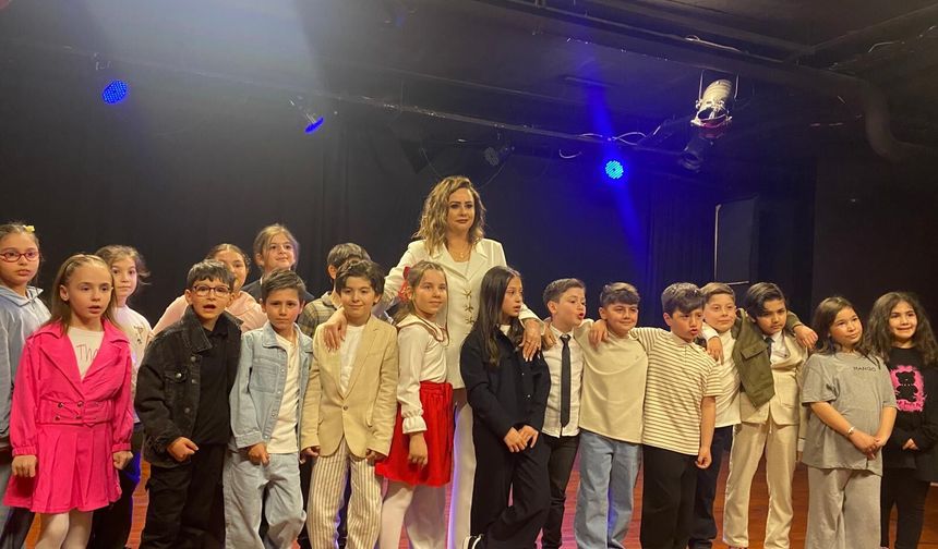 Tabletten Arkadaş Olmaz: Miniklerden Büyük Mesaj