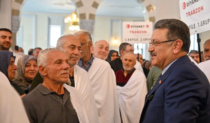 Trabzon’da 950 hacı adayı dualarla uğurlandı  BAŞKAN GENÇ: “HAC, MANEVİ ARINMANIN EN BÜYÜK VESİLESİDİR”