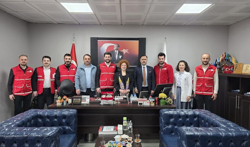 Kızılay Ortahisar Şubesinden Anlamlı Ziyaret