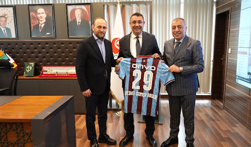 Trabzonspor Yönetim Kurulu Üyelerinden Gümüşhane Valisi Atay’a Ziyaret