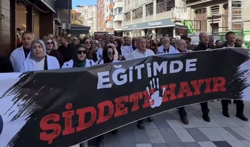 TRABZON’DA EĞİTİMCİLER SAHAYA İNDİ