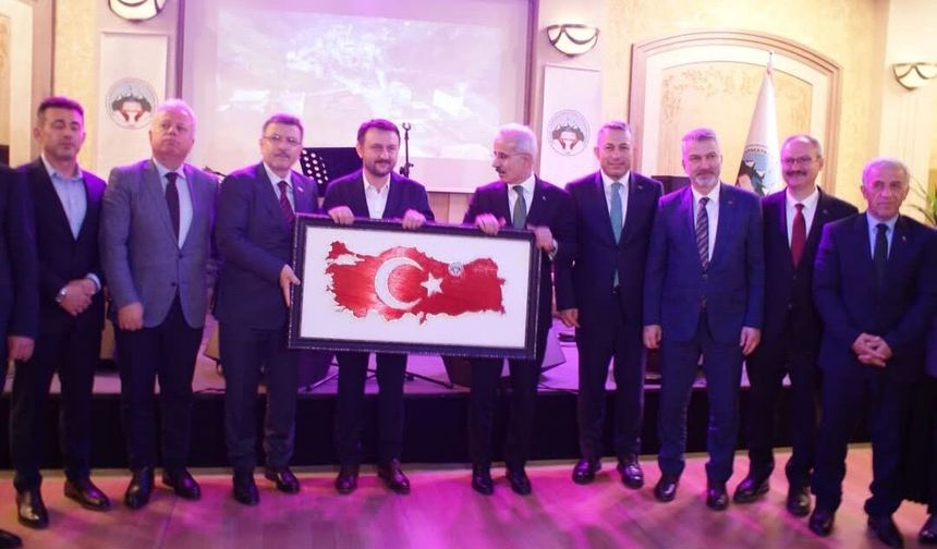 “BİR BURS DA SENDEN OLSUN” ÇAĞRISINA YOĞUN DESTEK