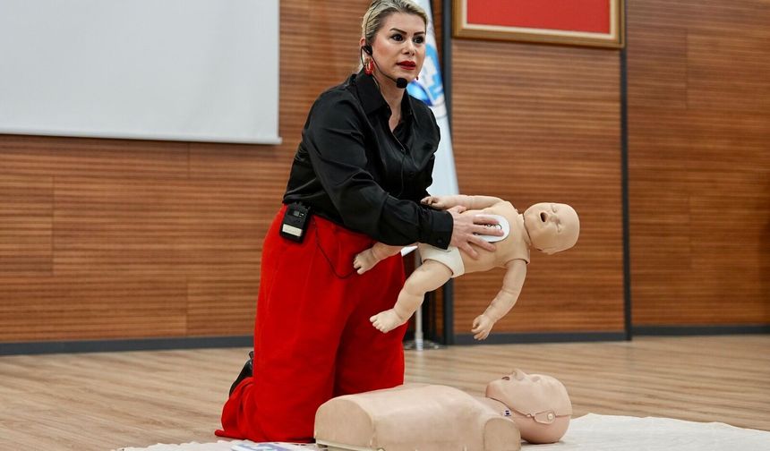 ORTAHİSAR BELEDİYESİ’NDEN HAYAT KURTARAN İLK YARDIM EĞİTİMİ