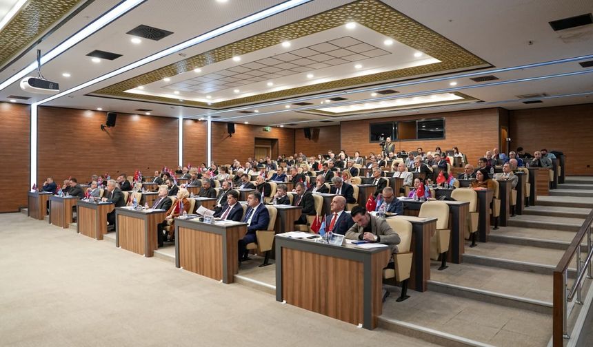 ORTAHİSAR’DA BORÇ VE ZAM TARTIŞMASI: MECLİSTE TANSİYON YÜKSELDİ… 1.2 MİLYAR TL ARTTI… VATANDAŞA GELİNCE ZAM…