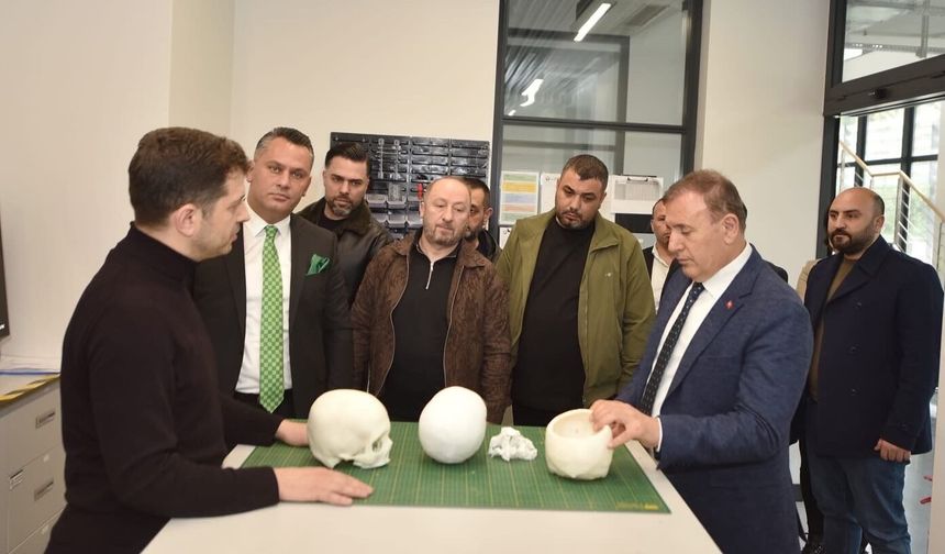 Trabzon’da sağlık teknolojisinde stratejik hamle: Kişiye Özel İmplant Projesinde çalışmalar devam ediyor