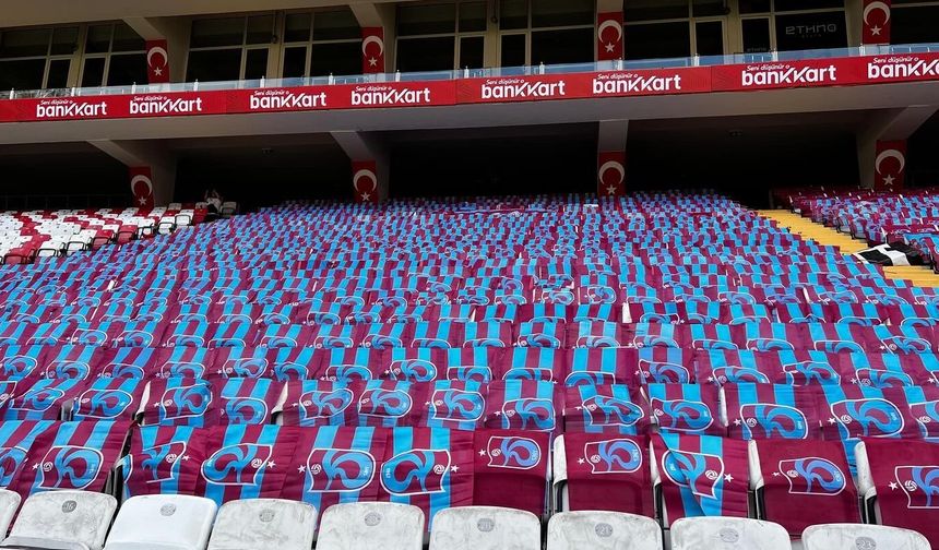 BÜYÜKŞEHİR, ANTALYA STADYUMU'NU TRABZONSPOR BAYRAKLARIYLA DONATTI
