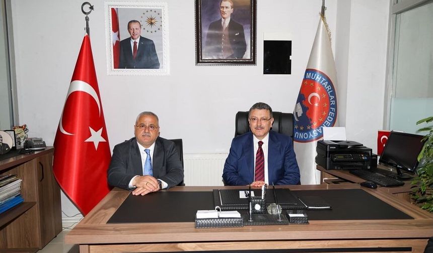 BAŞKAN GENÇ, MUHTARLARLA BAYRAMLAŞTI