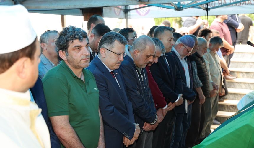 YILDIZ AİLESİ DUALARLA UĞURLANDI