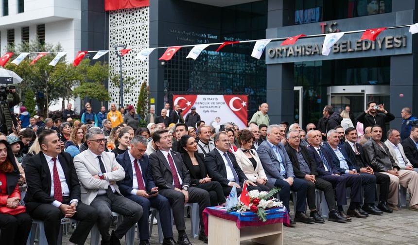 ORTAHİSAR’DA 19 MAYIS, BÜYÜK BİR COŞKUYLA KUTLANDI