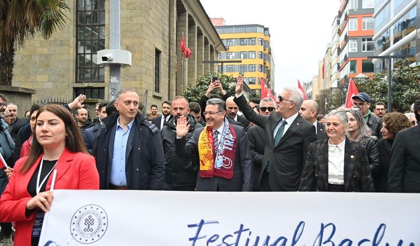 TRABZON’DA 26. ULUSLARARASI KARADENİZ TİYATRO FESTİVALİ BAŞLADI