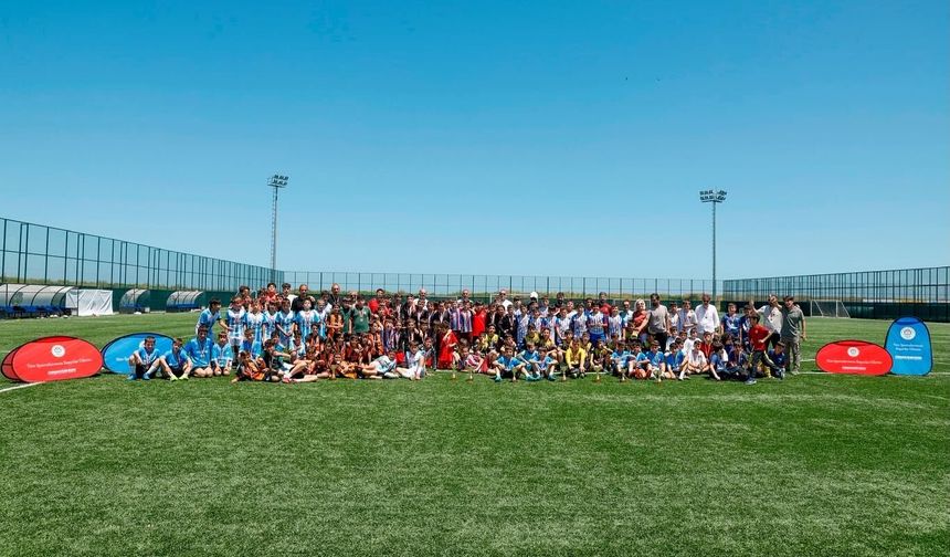 Akçaabat Belediyesi Gençleri Sporla Buluşturmaya Devam Ediyor