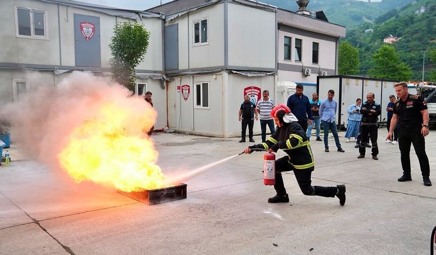 ORTAHİSAR BELEDİYE PERSONELİNE YANGIN GÜVENLİĞİ EĞİTİMİ VERİLDİ