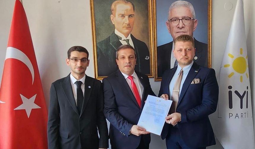 İYİ Parti Trabzon yomra ilçe başkanlığında bayrak değişimi ;