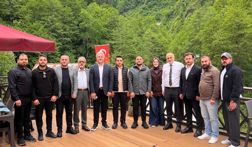 Uzungöl Kış Festivali Heyeti, 2027 Festivali Kapsamındaki İş Birliği Görüşmeleri İçin Rize’ye Gitti