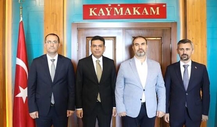 AK PARTİ TRABZON MİLLETVEKİLİ MUSTAFA ŞEN AKÇAABAT KAYMAKAMI ABDULLAH ŞAHİN’İ ZİYARET ETTİ