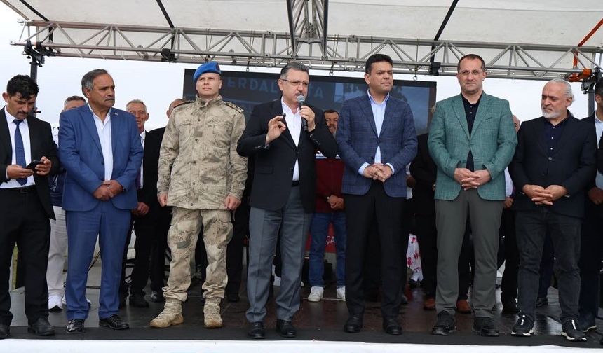 BAŞKAN GENÇ’TEN KURTDÜZÜ-MİMERA YOLU MÜJDESİ