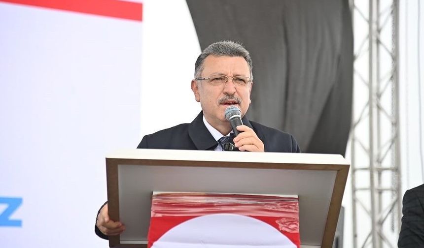 Trabzon ve Gümüşhane şenlikte buluştu  BAŞKAN GENÇ: “TRABZON VE GÜMÜŞHANE BİRLİĞİNİ HER YIL TAŞKÖPRÜ’DE TÜM DÜNYAYA GÖST