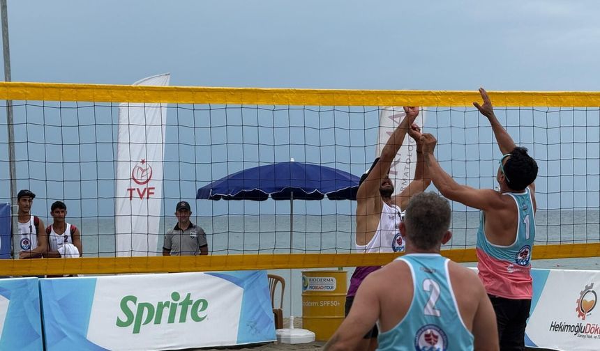 PLAJ VOLEYBOLU TURNUVASI BAŞLIYOR