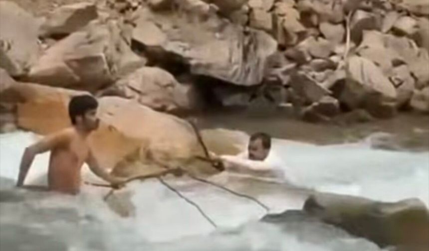 DEMİRKAPI (HALDİZEN) DERESİ'NDE YAŞAM MÜCADELESİ: 1 TURİST ÖLDÜ, 1 YARALI KURTARILDI