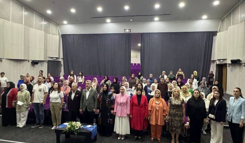 AK Parti Kadın Kolları’ndan Trabzon’da “Sıfır Atık” Çıkarması: “Bu Topraklar Çocuklarımızın Emaneti”