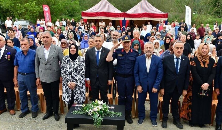 TRABZON’UN FETHİNİN 565’İNCİ YIL DÖNÜMÜ GÖLÇAYIR’DA COŞKUYLA KUTLANDI