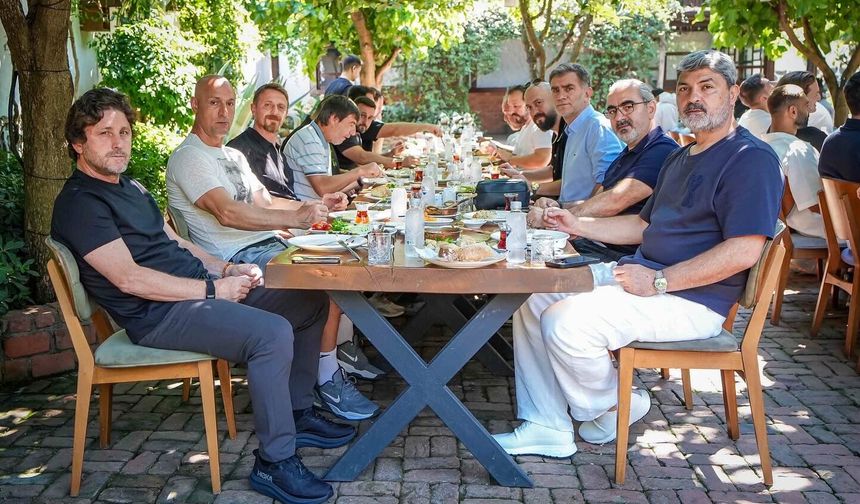 Trabzonspor Futbol A Takımı Kahvaltıda Bir Araya Geldi