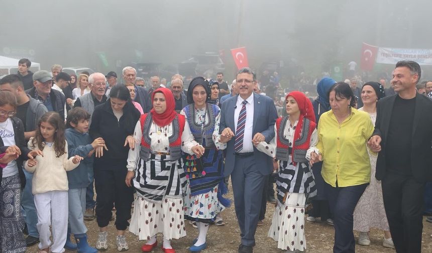 Başkan Genç’ten Örnekalan’a yol müjdesi:  “7 BİN 100 METRELİK YOLU YATIRIM PROGRAMINA ALIYORUZ”