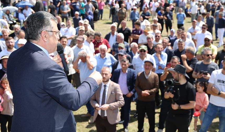 BAŞKAN GENÇ: “TRABZON DA GÜMÜŞHANE DE BİRDİR, BİRLİĞİMİZ DAİM OLSUN”
