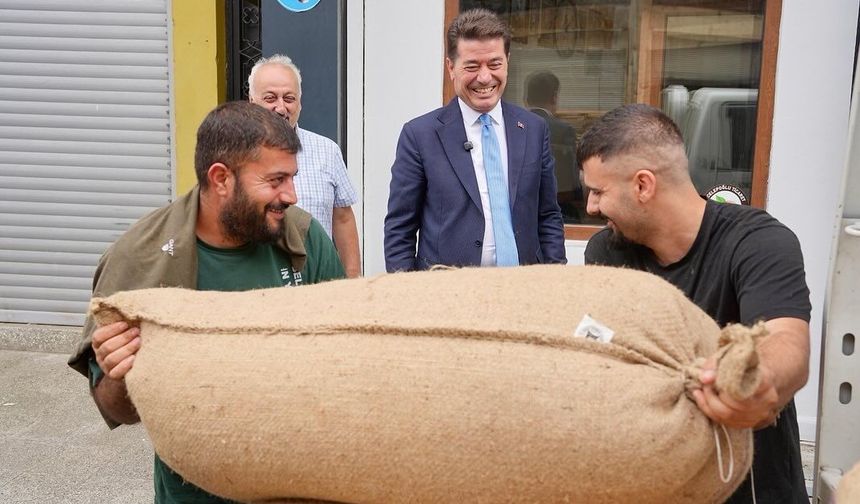 ORTAHİSAR’IN BURS KAMPANYASI, DAYANIŞMA İLE BÜYÜYOR İMECE USULÜYLE TOPLANAN FINDIKLAR SATILARAK KAMPANYAYA BAĞIŞLANDI