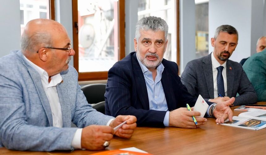 AK Parti Trabzon Milletvekili Yılmaz Büyükaydın, Muhtarlarla İstişarelerini Sürdürüyor