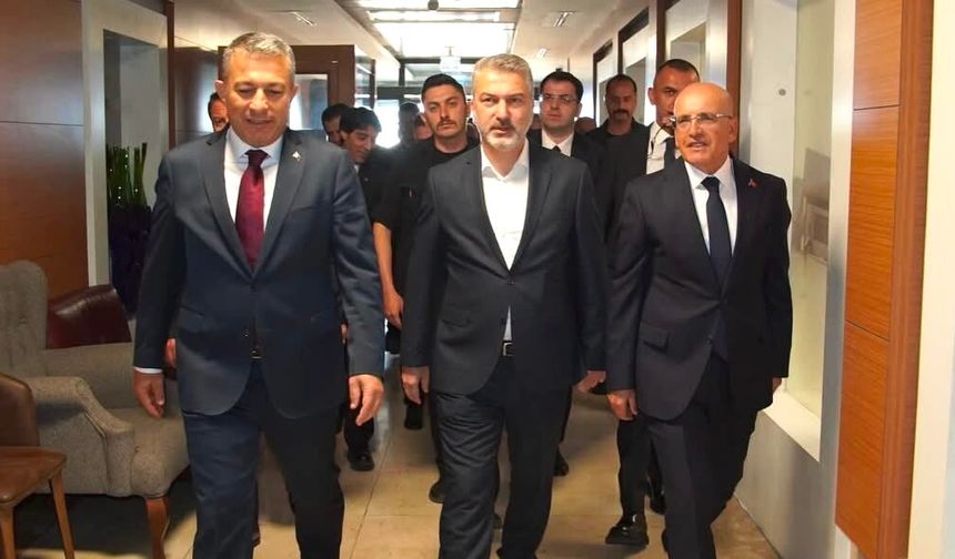 Hazine ve Maliye Bakanı Mehmet Şimşek Trabzon’a geldi.