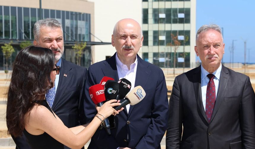 Adil Karaismailoğlu’ndan Trabzon’a müjde! Şehir Hastanesi için tarih verdi