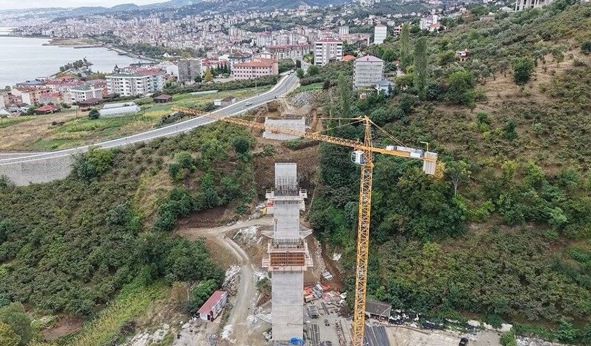 PULATHANE BULVARI’NDA KAVAKLI VE DARICA BAĞLANTILARI ŞEKİLLENİYOR