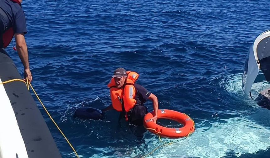DENİZE ZORUNLU İNİŞ YAPAN UÇAĞIN PLOTLARI KURTULDU