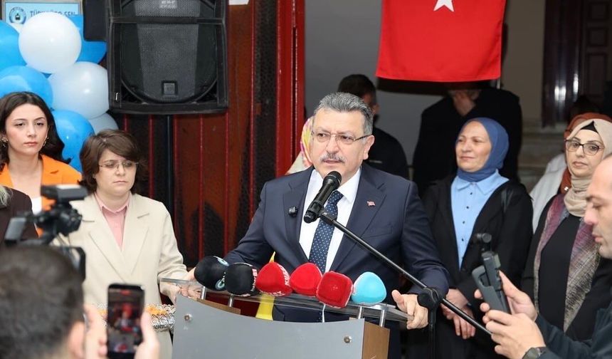 BAŞKAN GENÇ: MEDENİYETİMİZİN DEĞERLERİNİ GENÇLİĞİMİZE AKTARMALIYIZ