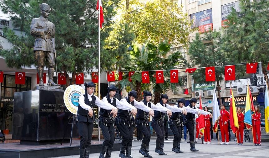 AKÇAABAT’TA 19 EKİM MUHTARLAR GÜNÜ TÖRENLE KUTLANDI
