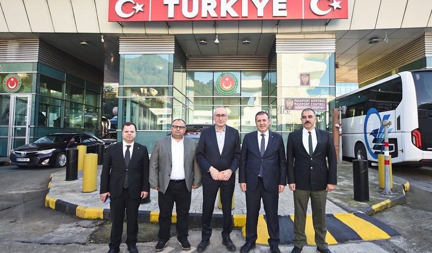 "Sarp'ta bekleme süreleri azalırsa ülke ticareti kazanacak"