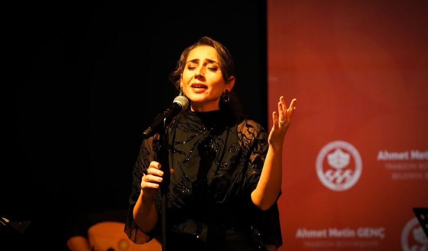 TRABZON’DA GÖNÜLLERE DOKUNAN KONSER