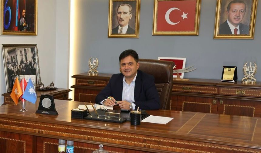 AK Parti İlçe Başkanı Dr. Hisoğlu’ndan Ortahisar Belediyesi’ne: HİZMET YAPIN KOLTUK İŞGAL ETMEYİN