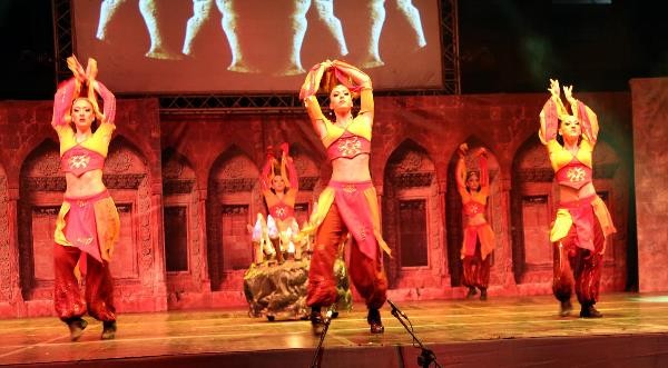 Anadolu Ateşi Dans Topluluğu, Trabzon'da sahne aldı