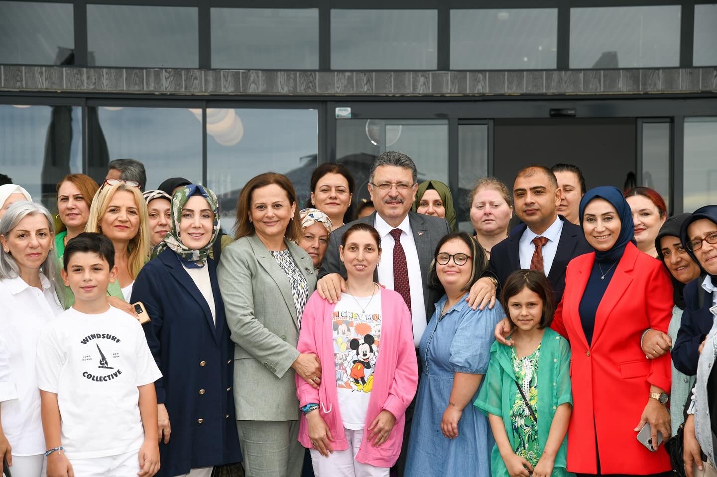 02976 C16 B35 D 4 E5 A 85 E F 7 B612 C B59688