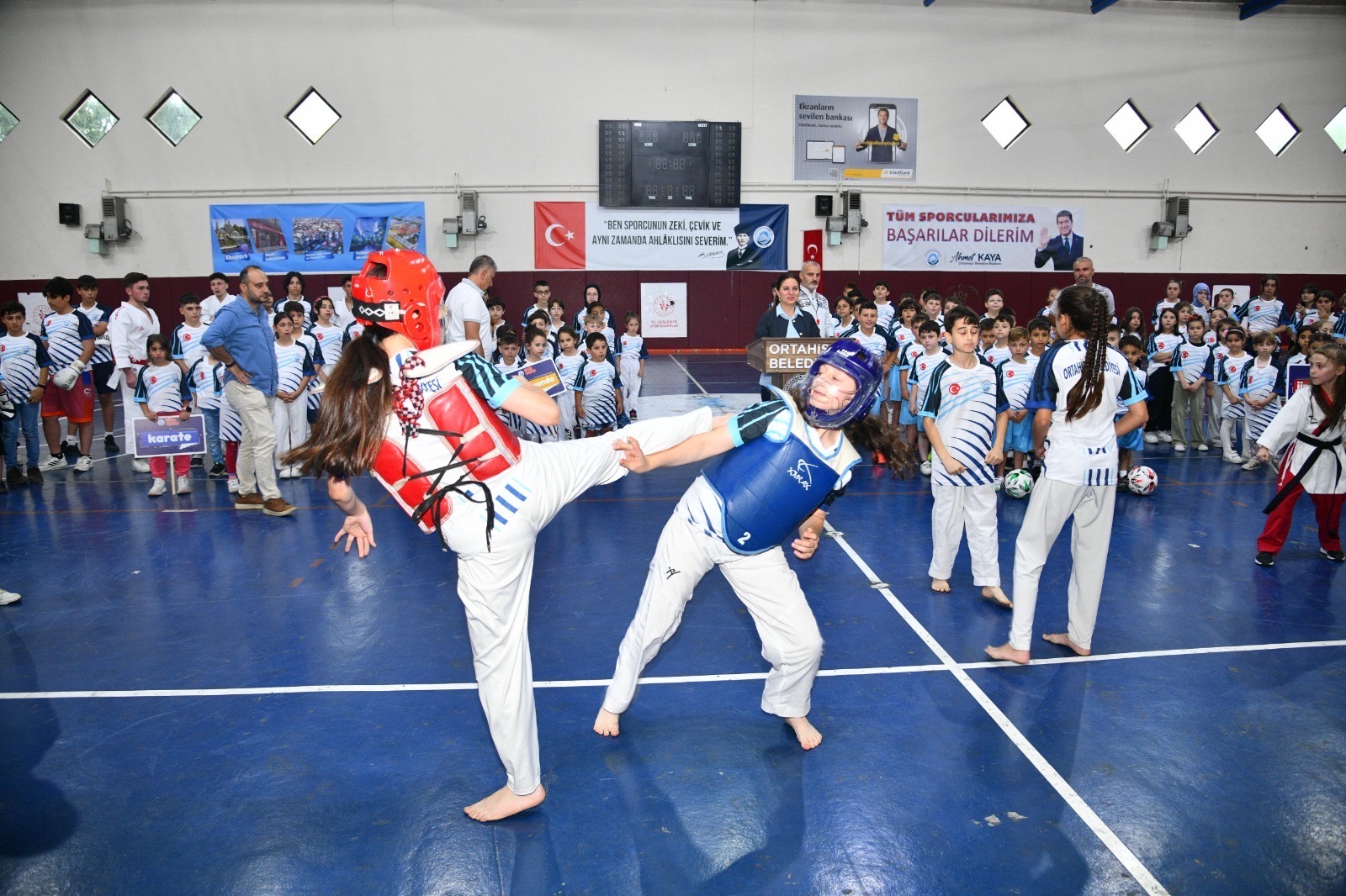 17F1815C Ed65 4E3A Bda0 A68E15Ad1C01