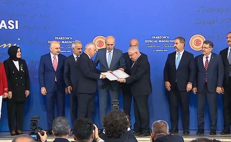 2 D257 E92 D251 4998 8 B A9 0801 B402 C B5 B