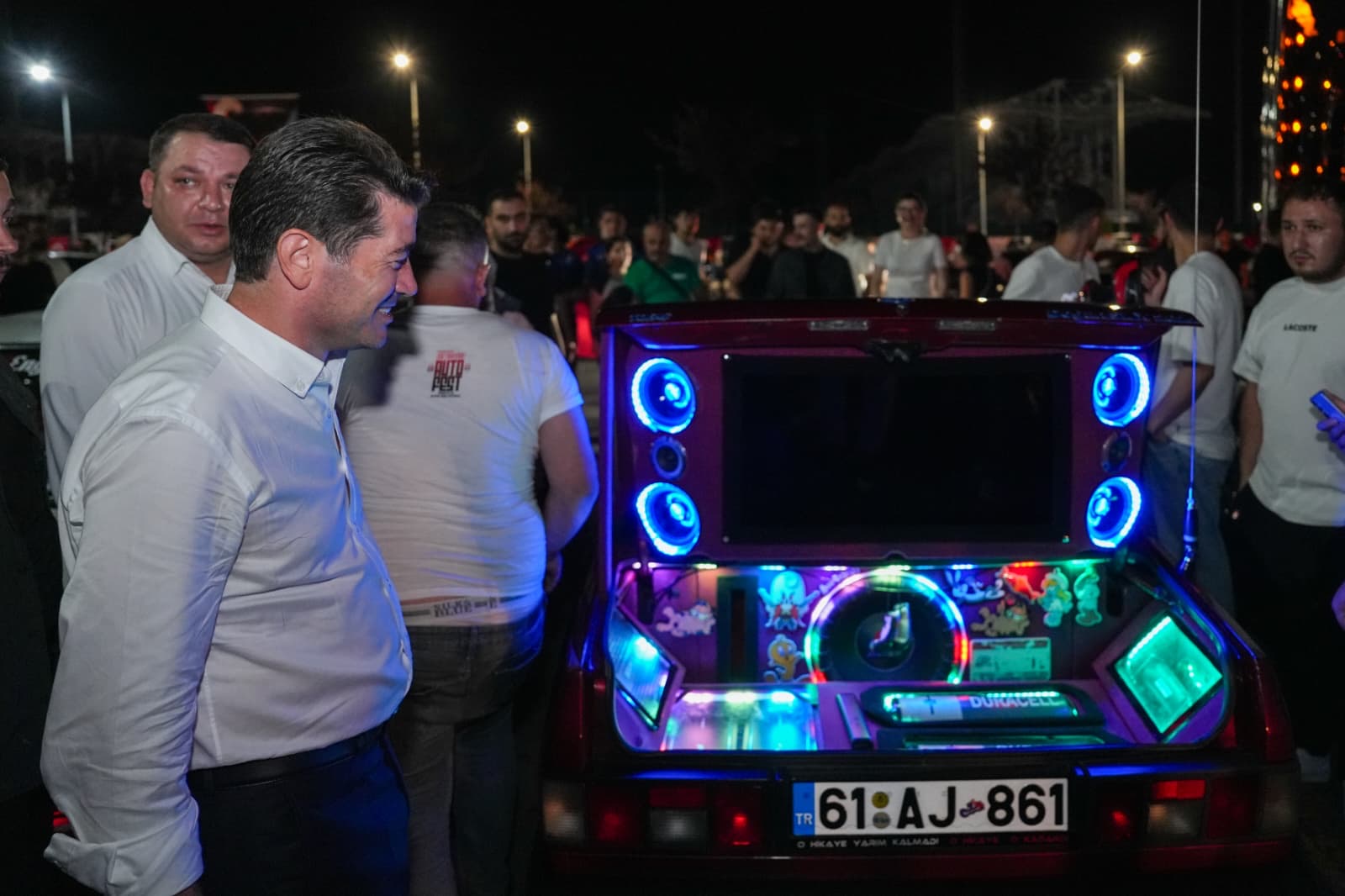 61723642 D968 4F5B 89A1 33971E72D6Fe