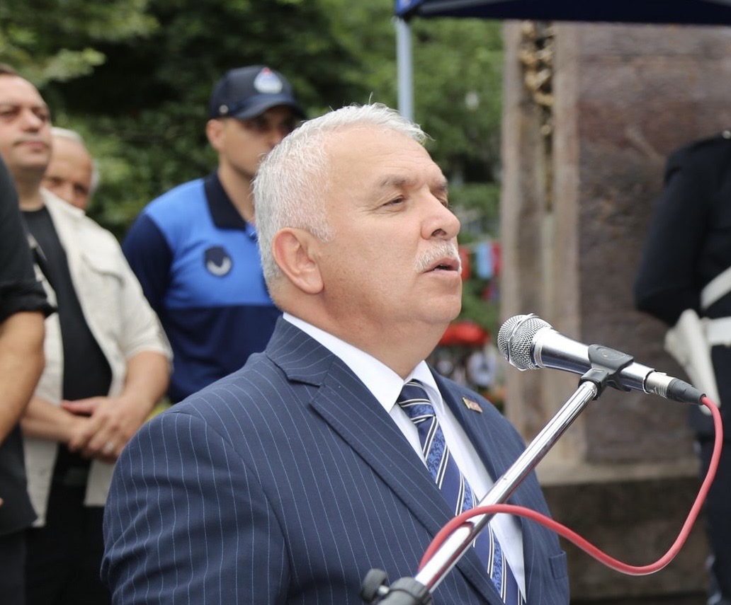 63A4255E 31Aa 4F80 99B2 C040A58B9517